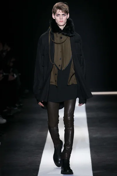 Look 6